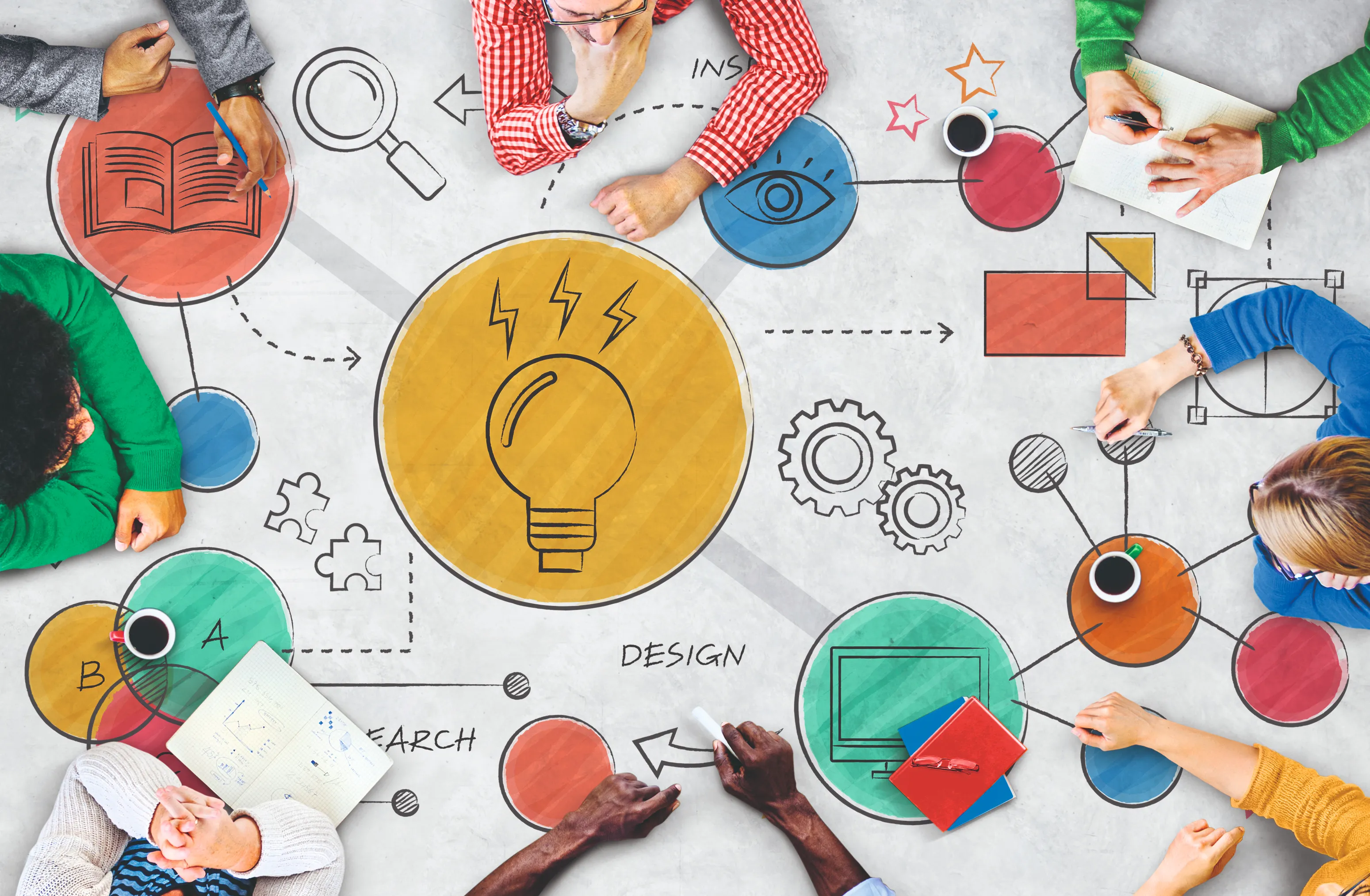 Dessins conceptuels représentant des idées pédagogiques et des parcours de formation.