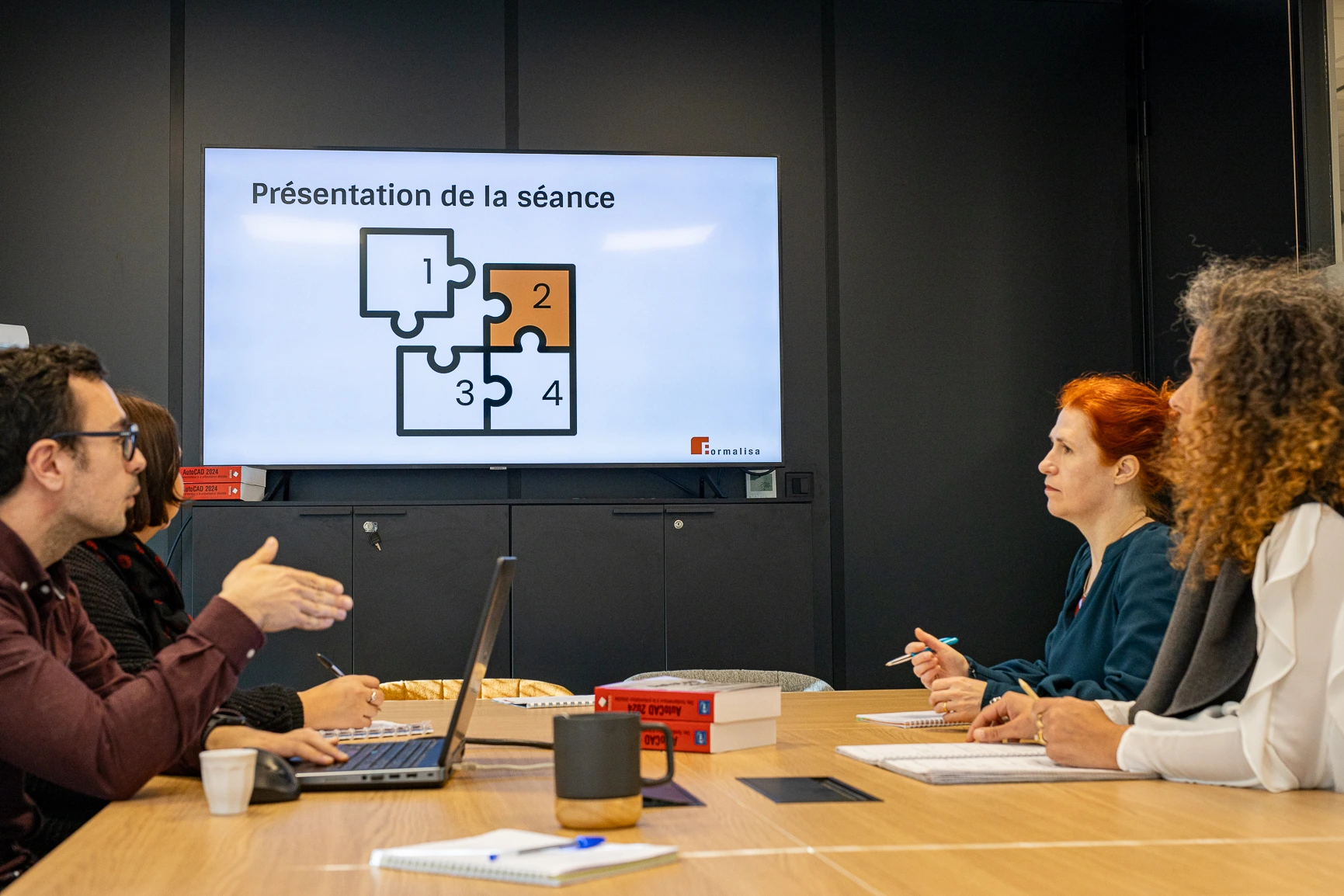 Concevoir et scénariser des formations engageantes et efficaces. Formation en conception et scénarisation pédagogique – séance de travail collaborative