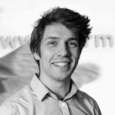 Jean Yves Jean Yves, formateur certifié en pédagogie Concepteur, maker, expert en CAO et réalité virtuelle, co-uteur d'ouvrages