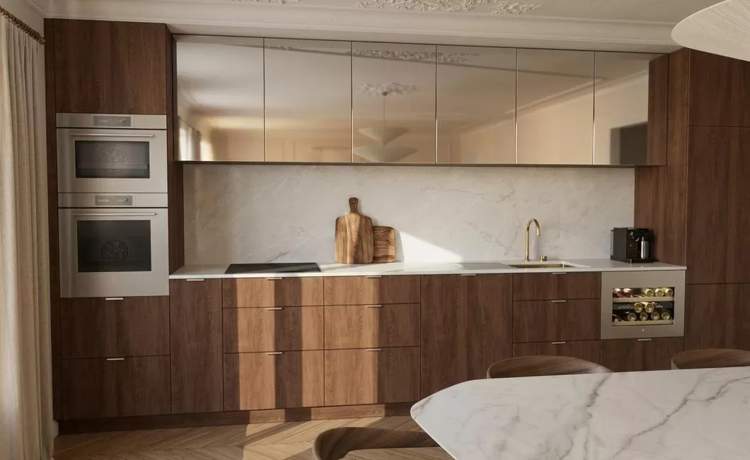 Rendu 3D d'une cuisine aménagée avec façades bois foncé, plan de travail en marbre blanc et robinetterie dorée — modélisation réaliste pour l'agencement intérieur
